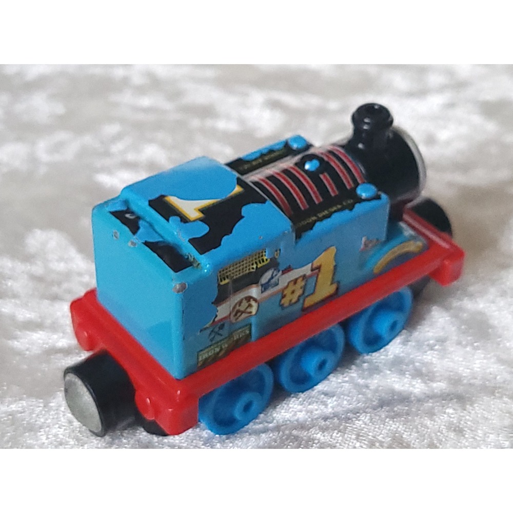 Lot of 9 Thomas & Friends Diecast Round Magnet Train Lot Gordon Douglas Tenders - Picture 11 of 16
